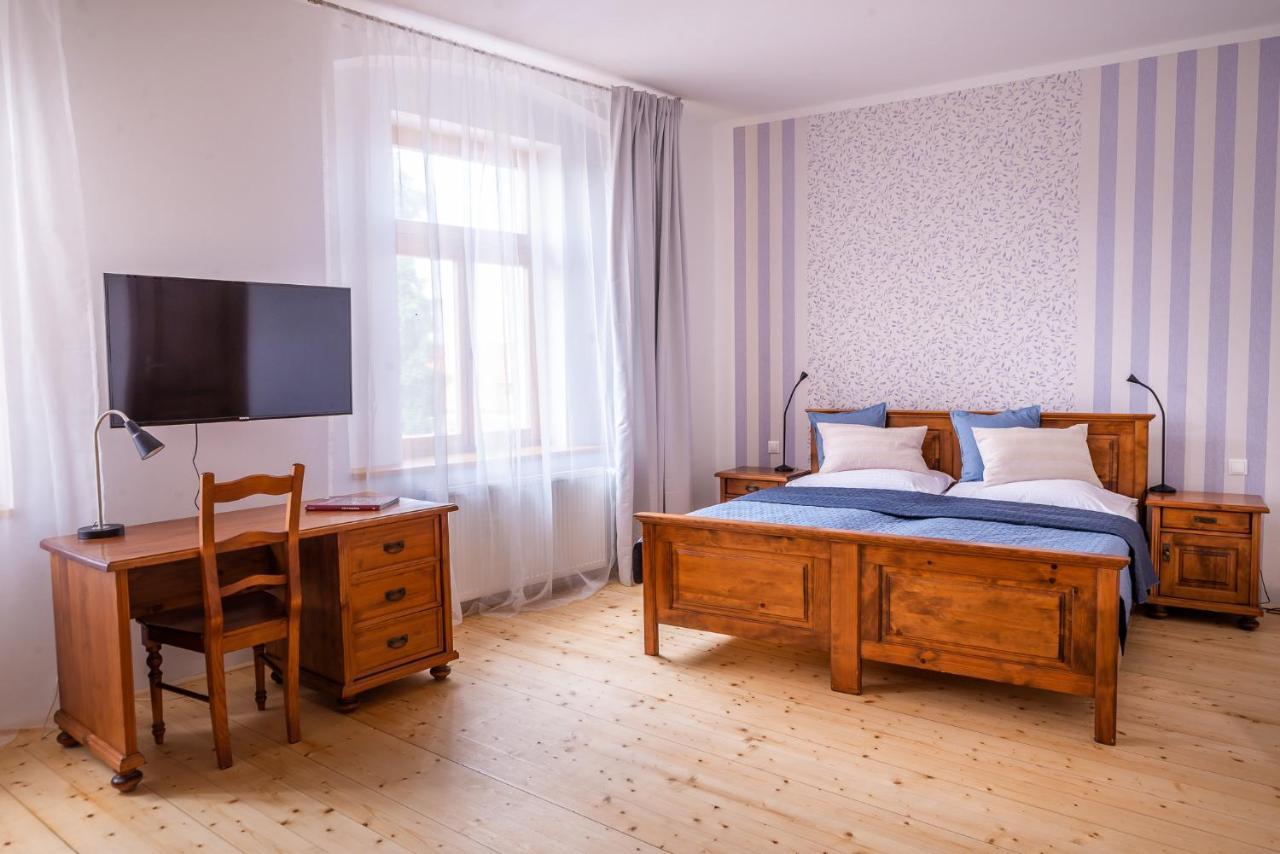 Penzion U Madony Česká Lípa Extérieur photo